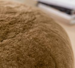 Bela Shortwool Sheepskin Round Pouf