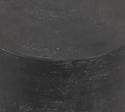 Bayard Metal Round Outdoor Accent Table (16&quot;)