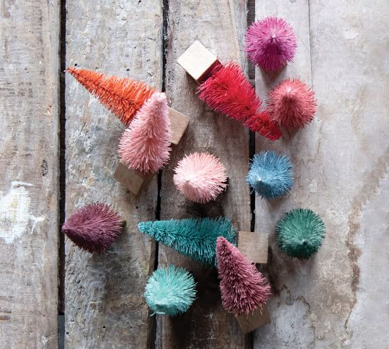 Bottle Brush Tree's On Wood Base, Set Of 12 - Red/Green Multi