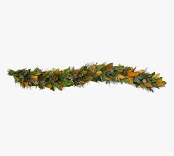 Fresh Pinecone, Magnolia &amp; Canella Berry Garland - 6'