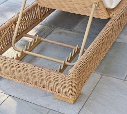 Huntington Wicker Outdoor Single Chaise Lounge