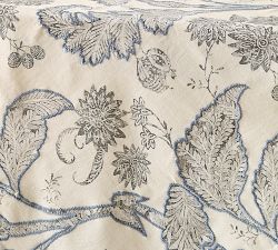 Avril Cotton Table Throw