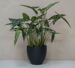 Palma Short Lightweight Handcrafted Fiberstone Indoor/Outdoor Planter