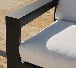 Malibu Metal Swivel Outdoor Lounge Chair