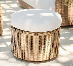 Huntington Wicker Petite Swivel Outdoor Ottoman (21")
