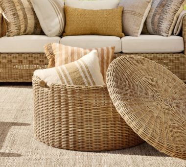 Pool Towels &amp; Outdoor Storage