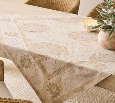 Tablecloths &amp; Table Throws