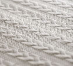 Evette Scented Cable Knit Throw