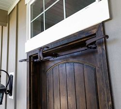 Indoor/Outdoor Garland Hanger