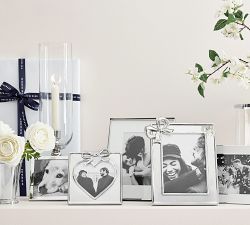 Sweetheart Bow Frame