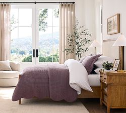 Open Box: Heirloom Quilt, Full/Queen - Plum