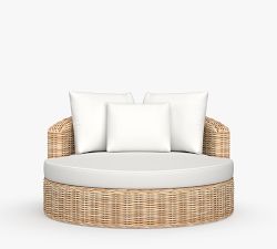 Huntington Wicker Round Swivel Outdoor Daybed
