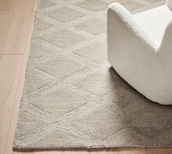 Chase Textured Hand-Tufted Wool Rug