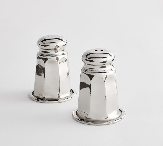 Heritage Silver Salt & Pepper Shakers - Thumbnail 3