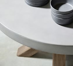 Abbott Concrete &amp; Acacia Round Outdoor Dining Table (48")
