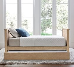 Farmhouse Daybed with Trundle