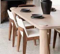 Highland Dining Table