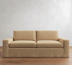 Sierra Slipcovered Sofa (62"&ndash;118")