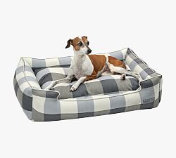 Checkered Lounge Pet Bed