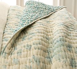 Floral Cloud Reversible Quilt