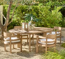 Woodside Round Extendable Outdoor Dining Table (54"-74")
