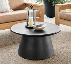 Avila Metal Round Outdoor Coffee Table (32&quot;)