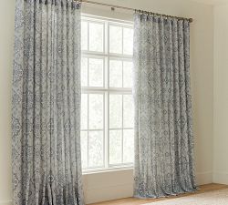 Open Box: Giovanna Medallion Blackout Curtain