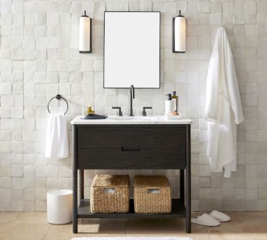 Manzanita Reagan Bathroom 