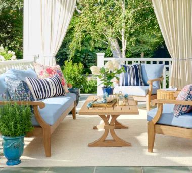 Fallbrook Outdoor Lounge