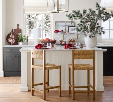 Malibu Manor Kitchen