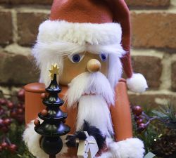 Classic Santa Claus Nutcracker