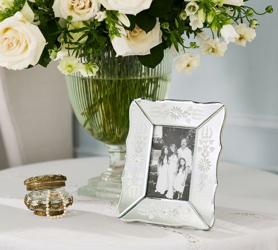 LoveShackFancy Cut Glass Frames - Thumbnail 3