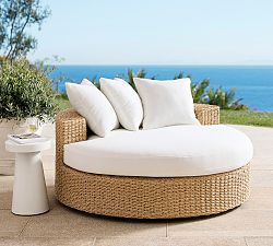 Kostas Wicker Round Swivel Outdoor Daybed