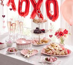 Heirloom Scalloped Heart Stoneware Tiered Stand