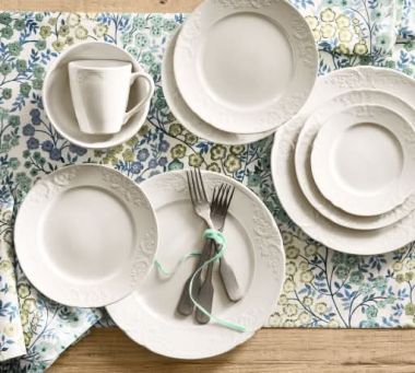 Dinnerware Sets