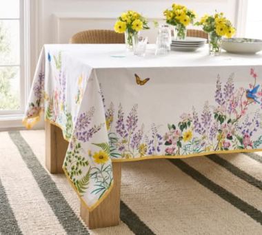 Tablecloths &amp; Table Throws