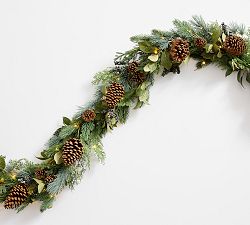 Open Box: Rustic Pine And Berry Garland (10')