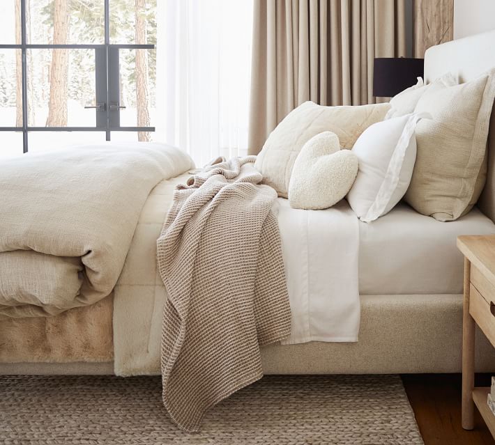 Waffle Weave Blanket | Pottery Barn display picture 1