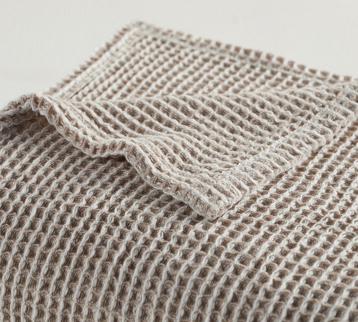 Waffle Weave Blanket | Pottery Barn display picture 1