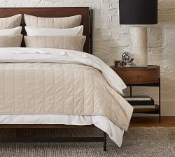 Warren Round Nightstand (22")