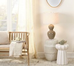 Parcel Ceramic Round Outdoor Side Table (15.5")