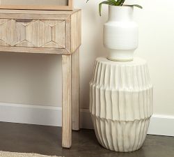 Parcel Ceramic Round Outdoor Side Table (15.5")