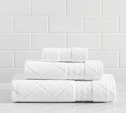 Monique Lhuillier Easton Quilted Towel