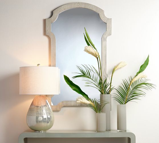 Ainsley Glass Table Lamp - Thumbnail 3