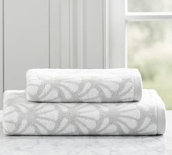 Madelyn Organic Jacquard Towel