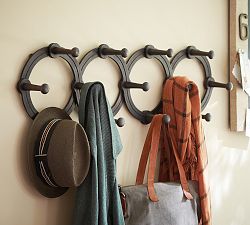 Accordion Hanging Coat Rack
