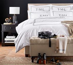 Lorraine Tufted Upholstered Queen Storage Bench