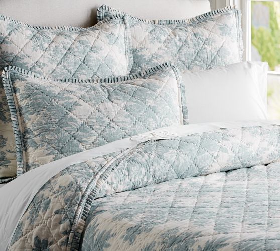 Matine Toile Quilt & Shams