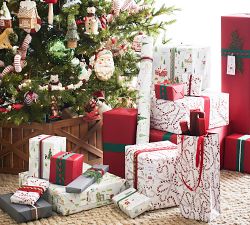 19-Piece Holiday Gift Wrapping Set - North Pole