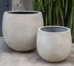 Jax Clay Outdoor Planters